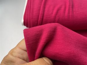 Undertøjsuld - lækker intens fuchsia
